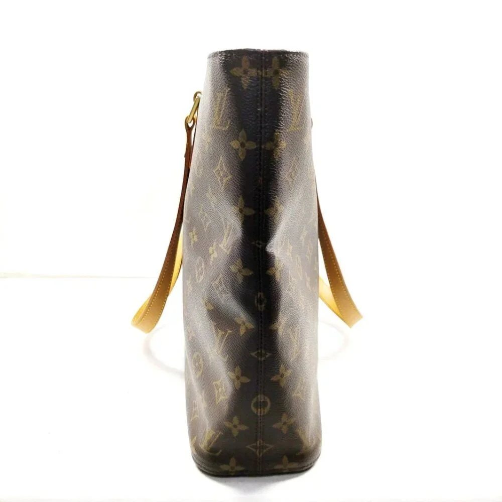 Louis Vuitton LV Shoulder Bag Luco Brown Monogram 750-052125